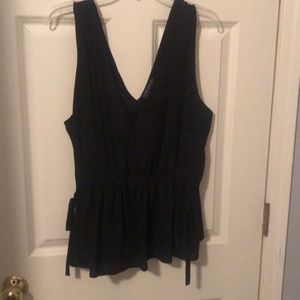 Black side tie tank